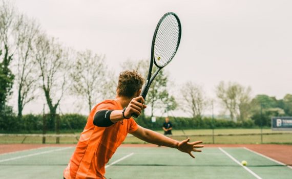 Techniques to Perfect Your Tennis Serve